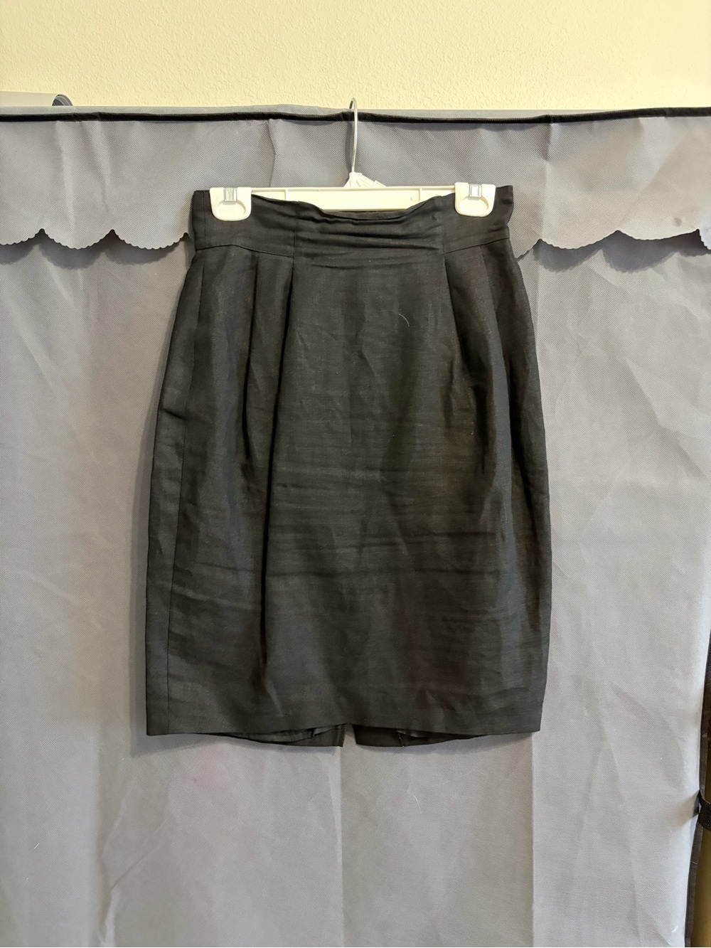 MaxMara Black Pleated Pencil Skirt
